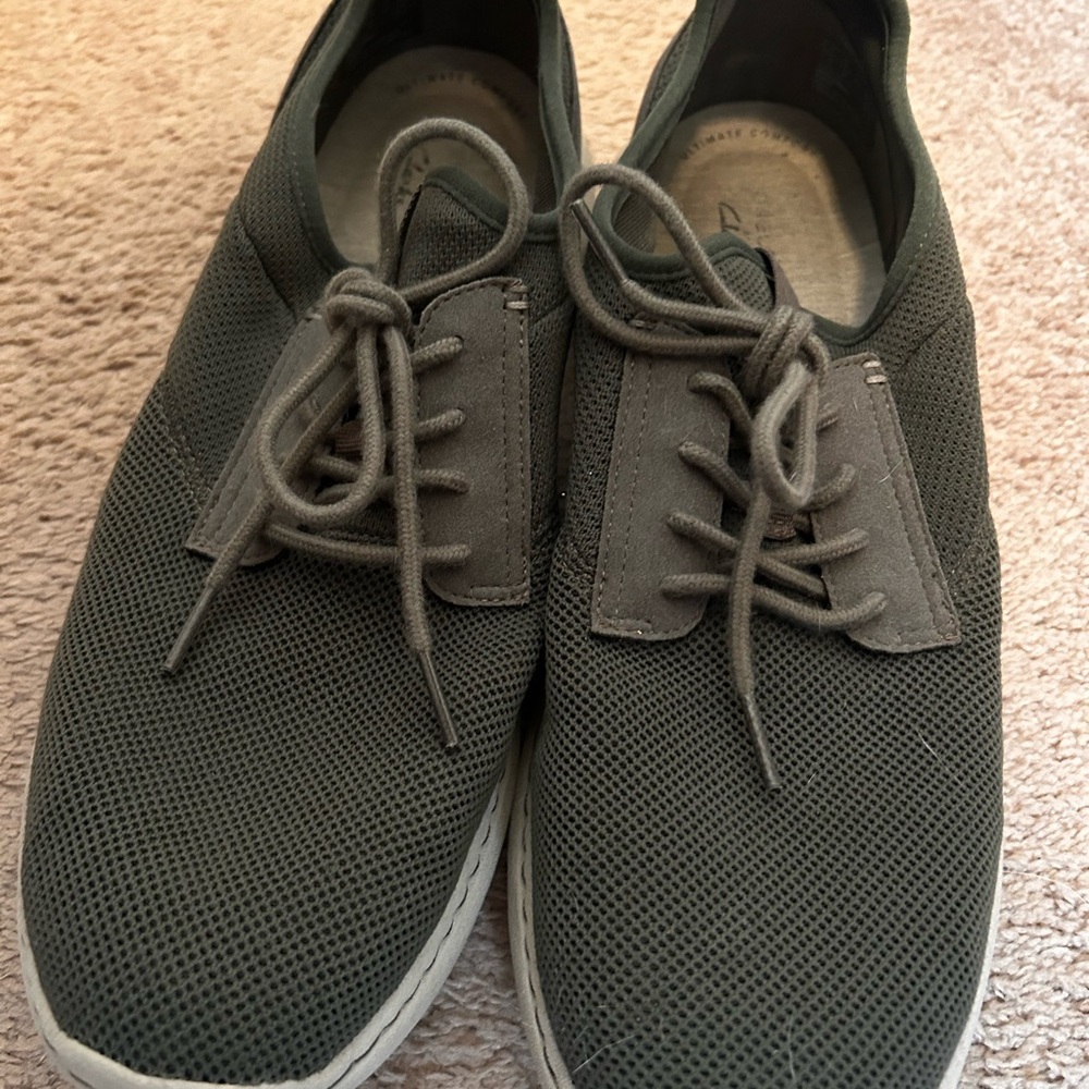 Clarks Men's Olive Green Mesh Sneakers
